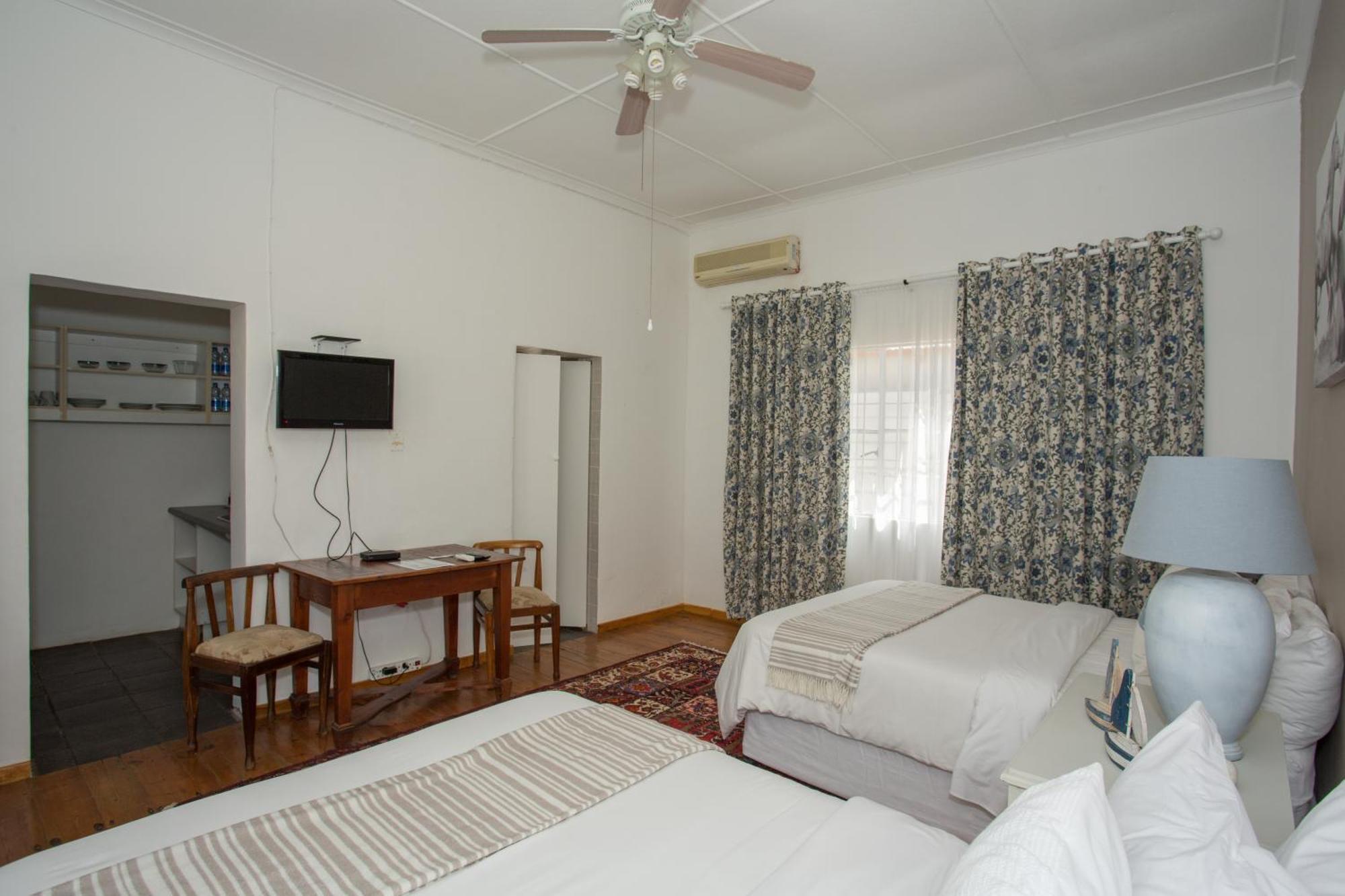 Steytlerville Royal Hotel Ngoại thất bức ảnh