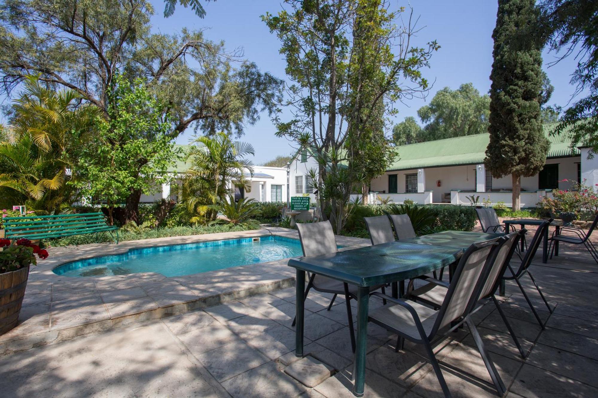 Steytlerville Royal Hotel Ngoại thất bức ảnh