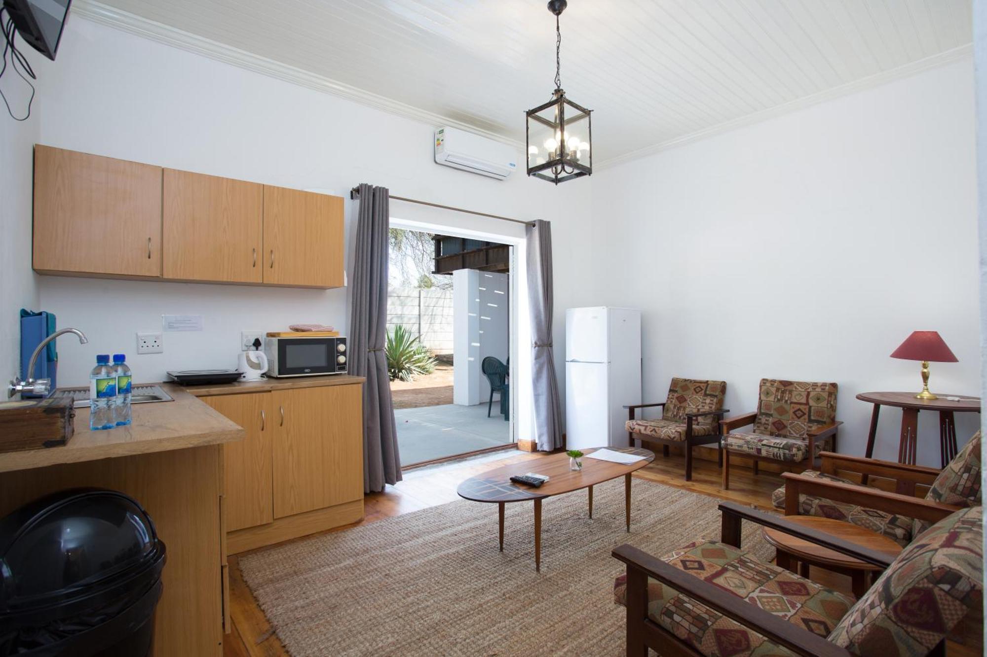 Steytlerville Royal Hotel Ngoại thất bức ảnh