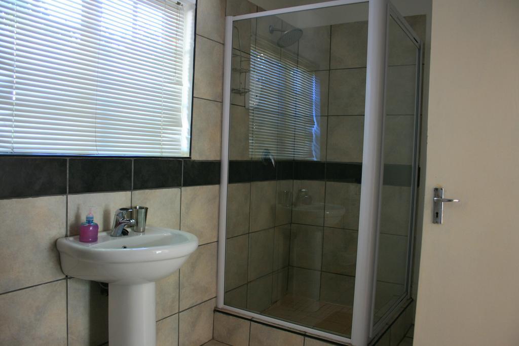 Steytlerville Royal Hotel Ngoại thất bức ảnh