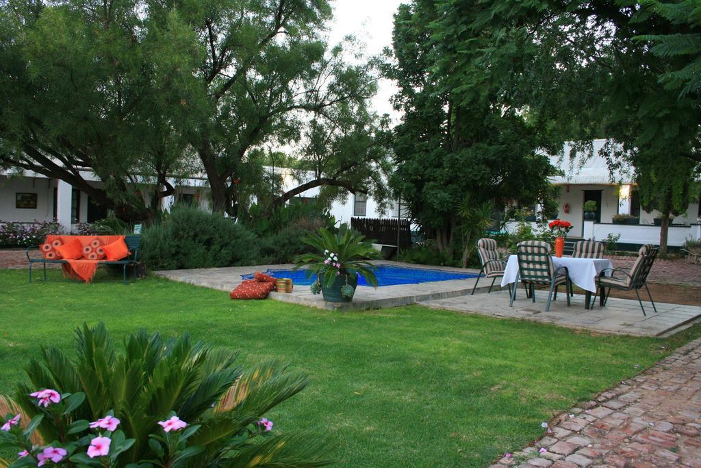 Steytlerville Royal Hotel Ngoại thất bức ảnh