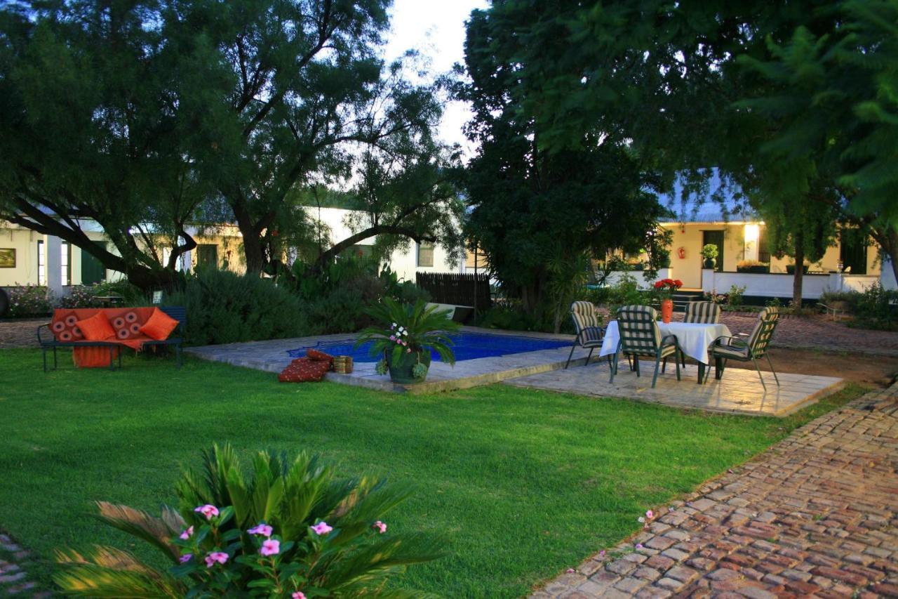 Steytlerville Royal Hotel Ngoại thất bức ảnh